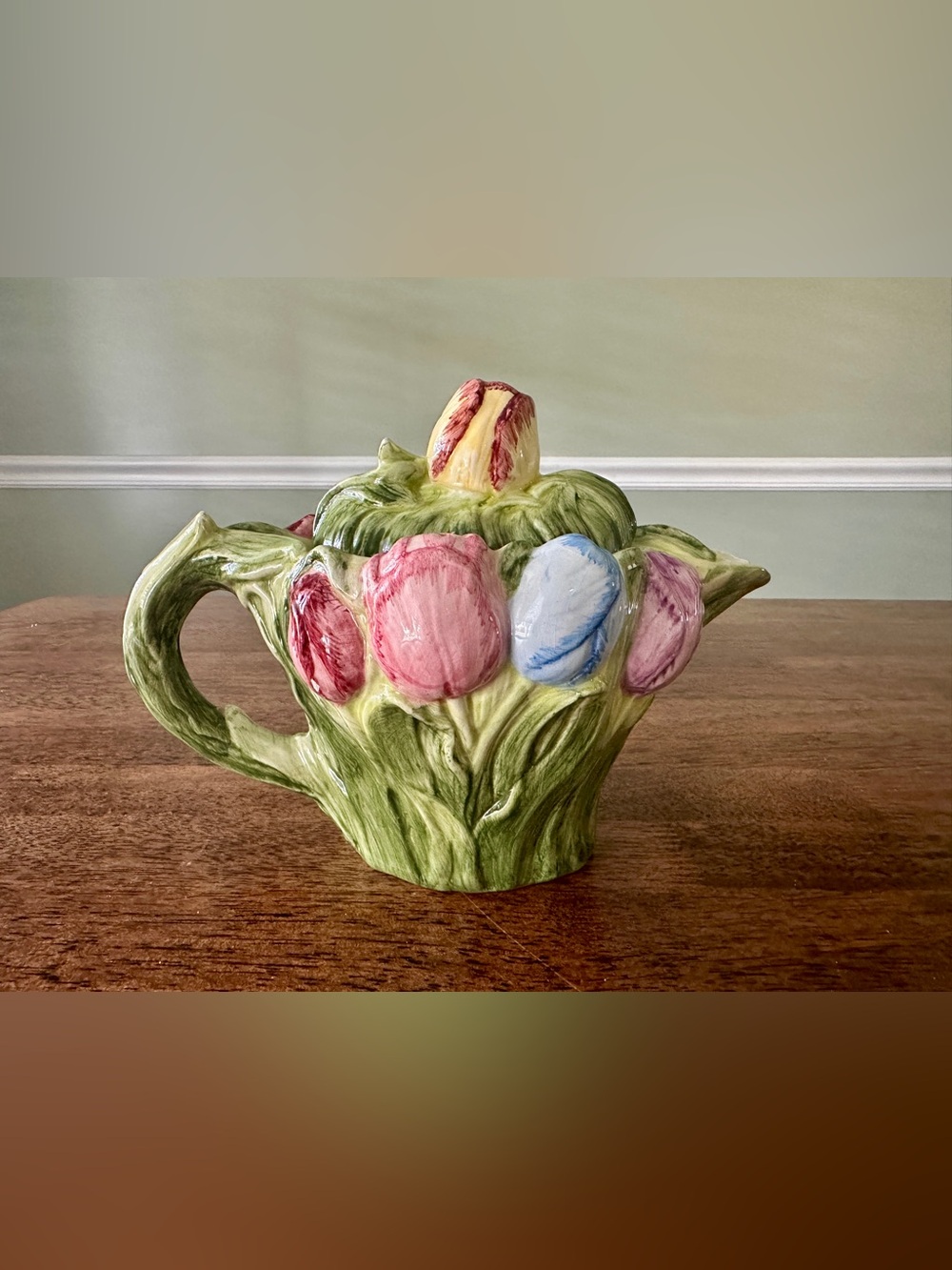 Vintage Ceramic Teapot with Lid (Floral/Tulips)